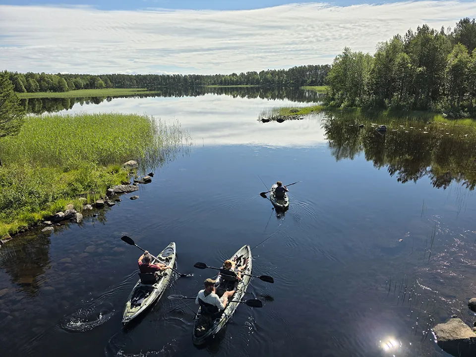 Pinewood Cabins - River adventure canoe trip